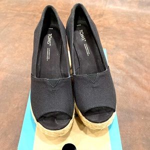 Tom’s Michelle Canvas Wedge heels